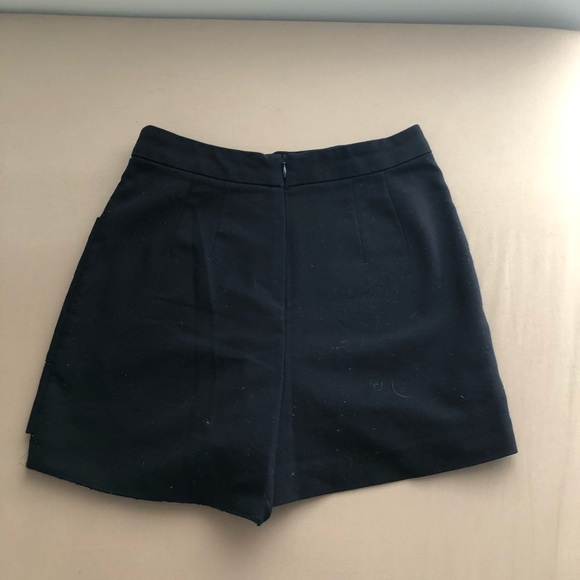 Sale!2/$30,3/$40 very cute skort by Zara - Picture 2 of 2